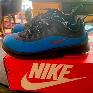 Nike toddler shoes